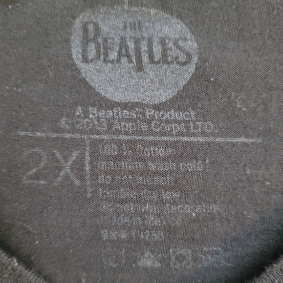 The Beatles "Abbey Road" In-Color Graphic Black Tee  (Unisex) - Size 2X - Picture 5 of 7